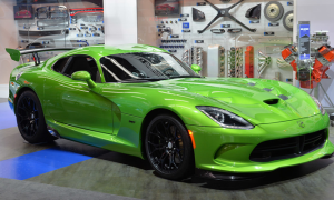 Dodge SRT Viper Stryker Green Detroit